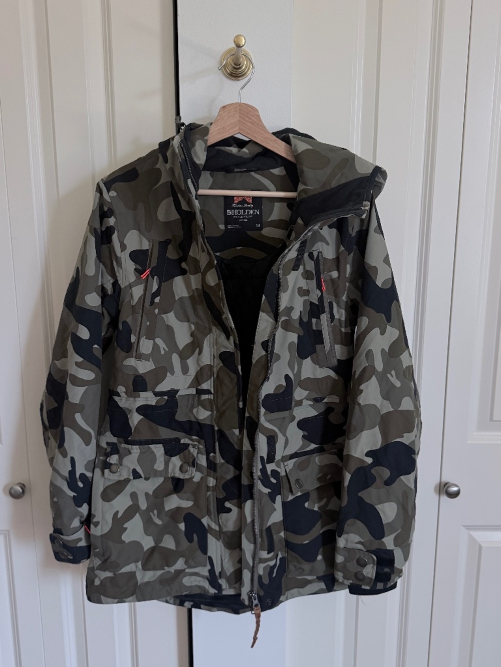 LIKE NEW Holden Women's Ski Coat - M, Camo